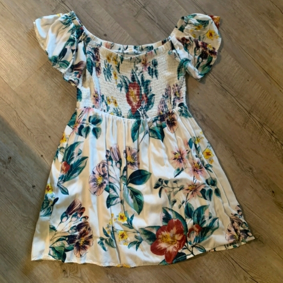 Cotton Candy Dresses & Skirts - Cotton Candy LA Off-the-Shoulder Floral Dress